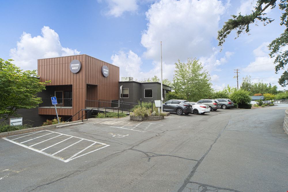 675 Orchard Heights RD NW, Salem, OR 97304