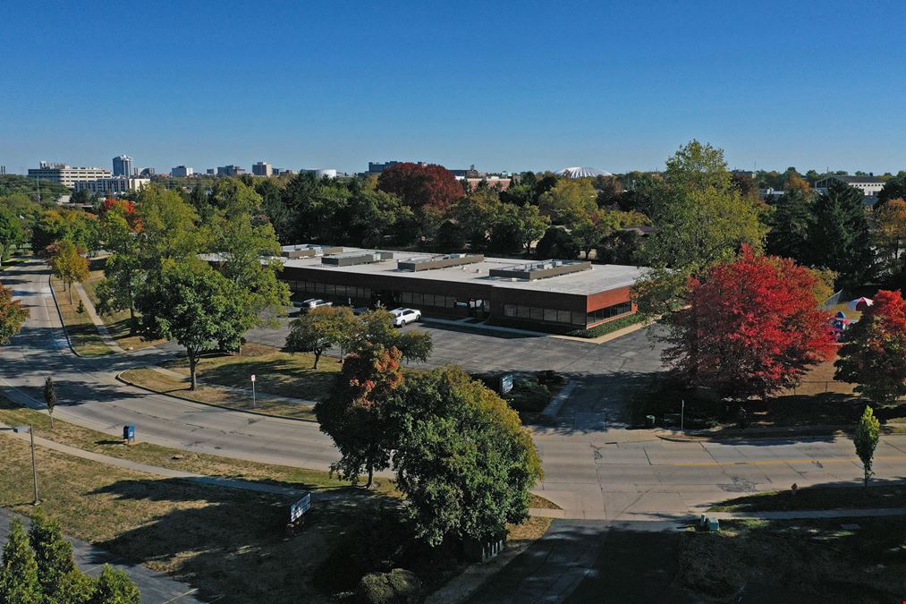 2004 Fox Dr