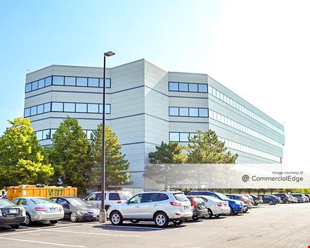 Broadway Corporate Center - Broadway Place East