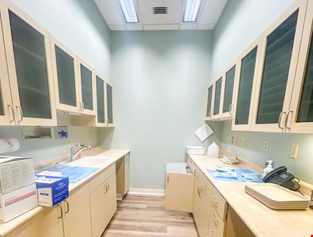 2,500 SF Dental Office Condo near Perkins & Siegen Intersection