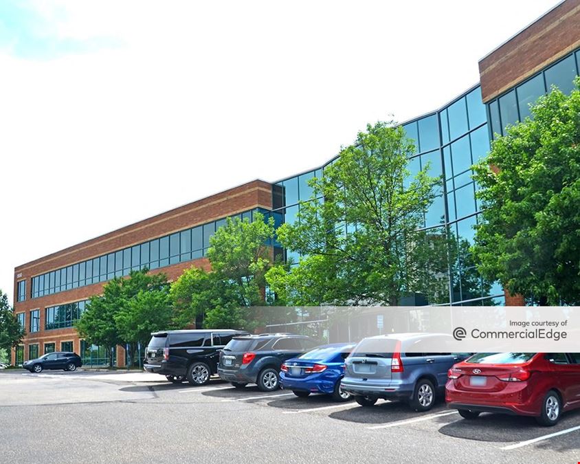 Pondview Plaza