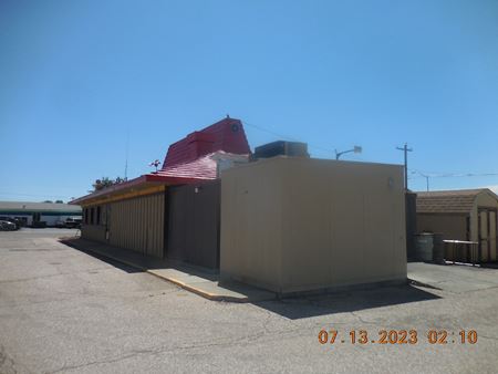 Retail space for Sale at 2,478 SF Restaurant Site on .40 AC in Laramie