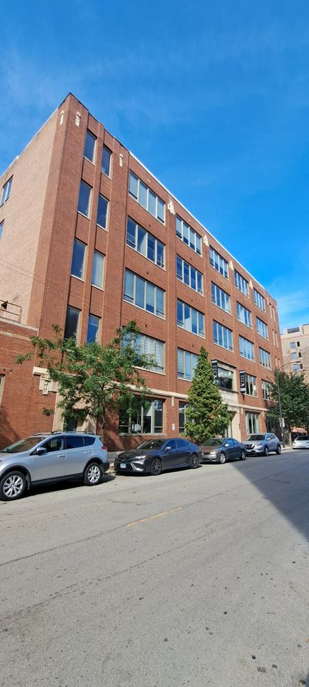 Office space for Rent at Former Tap Room & School |  West Loop – Sublease Opportunity in Chicago