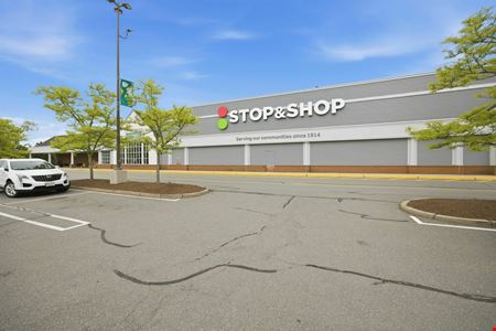 Woburn, MA - Main Street Shopping Center