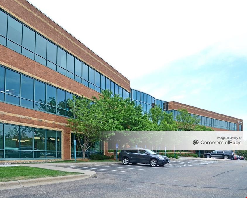 Pondview Plaza
