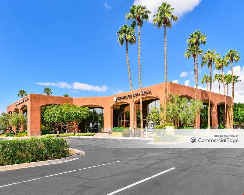 4040 East Camelback Road