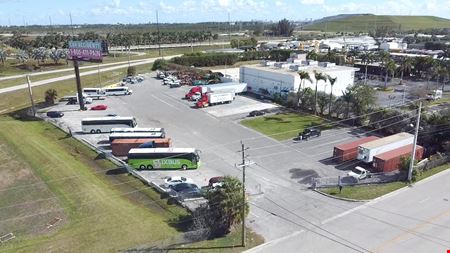 VacantLand space for Rent at 1-2 Acres of Fully Paved Storage and Parking Fronting I-595 & SR-441 in Davie