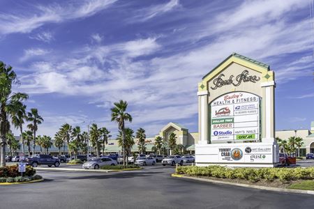 Retail space for Rent at Beach Plaza in Jacksonville Beach