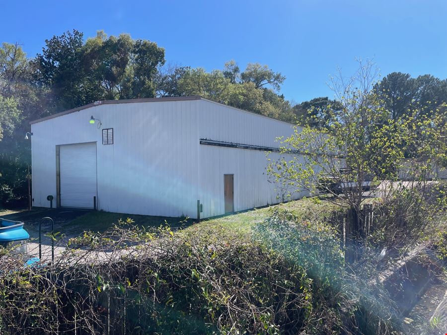 3755 Government Blvd