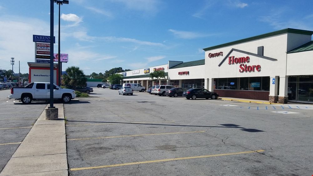 Derenne Shopping Ctr 44 E. Derenne Avenue, Savannah, GA 31405