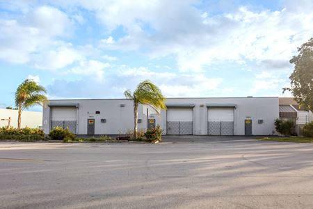 Industrial space for Rent at Cutler Bay Small Bay Warehouse Spaces in Cutler Bay