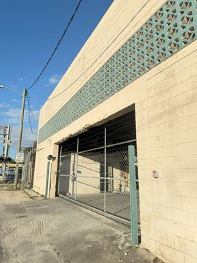8911 N 12th St- Industrial warehouse and storage
