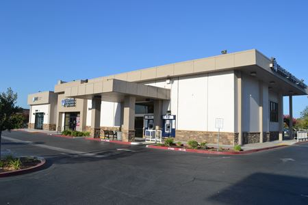 Commercial space at 5640 E. Kings Canyon in Fresno