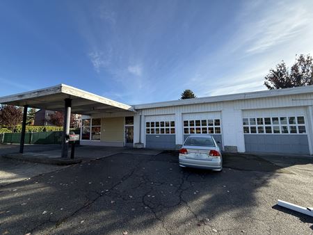 Industrial space for Rent at 414 Monroe Ave NE in Renton