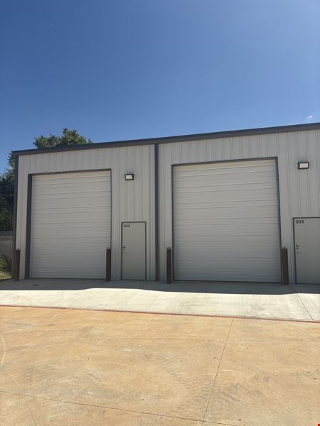 124 Golf Ave.  |  Tyler, TX 75702 Industrial Warehouse Unit