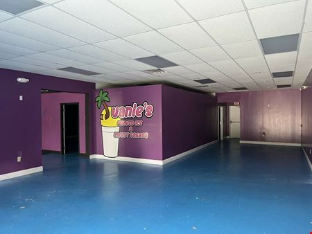 2060 Gause Blvd W