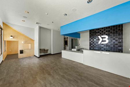 760 W Pioneer Blvd