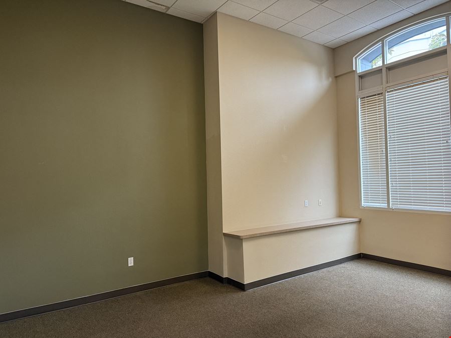 Prominent North Berkeley Corner – Office or Retail Use