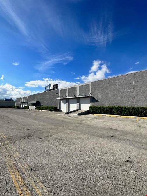 7860 NW 76th Ave