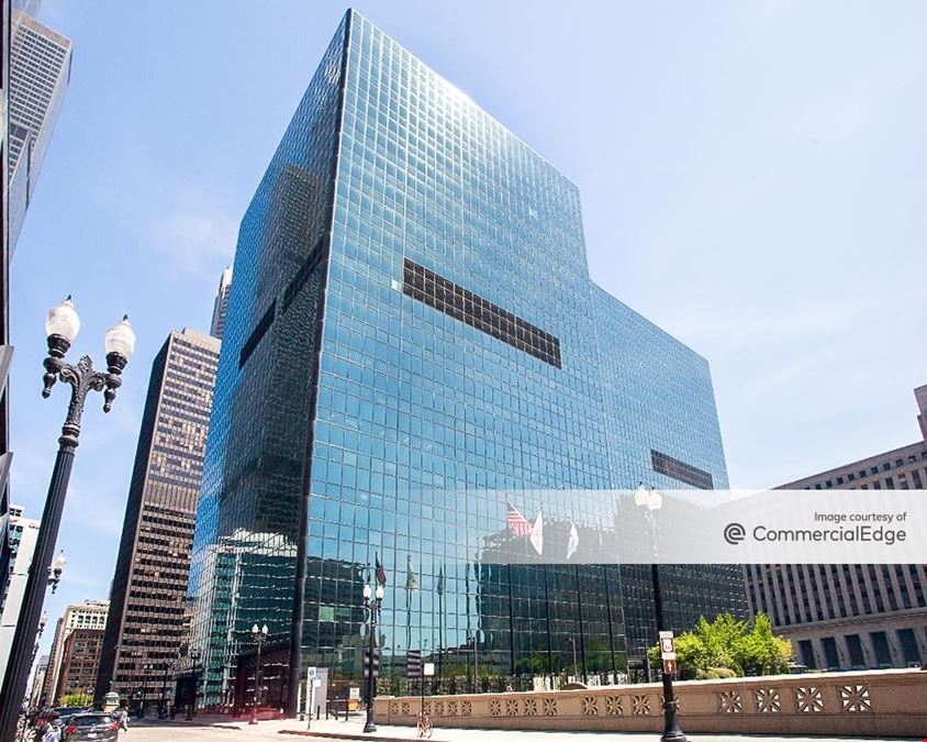 300 South Riverside Plaza