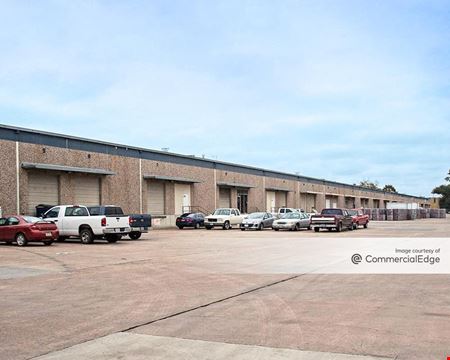Industrial space for Rent at Pine Forest Business Park - 3701-3749 Yale Street in Houston