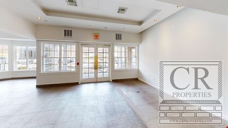 Arlington Square For Lease: 2,400 SF