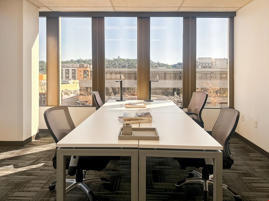 Regus - San Rafael - 4th Street