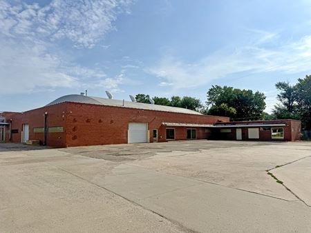 CENTRALLY LOCATED FLEX BUILDING