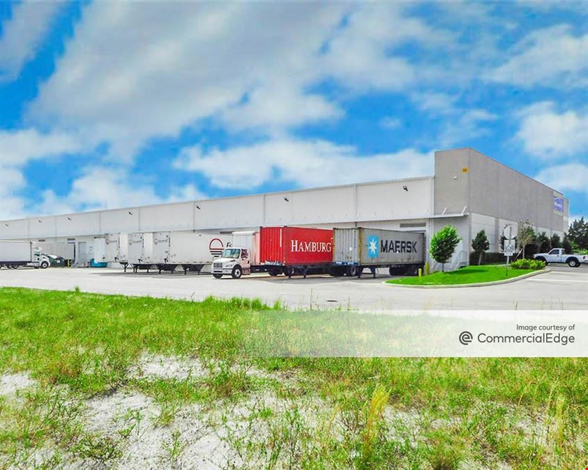 AVE Aviation & Commerce Center