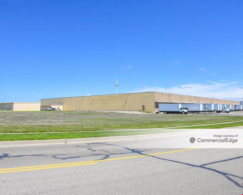 Woodman Center Dr