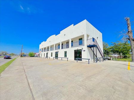 Office space for Rent at 7704 Irvington in Houston