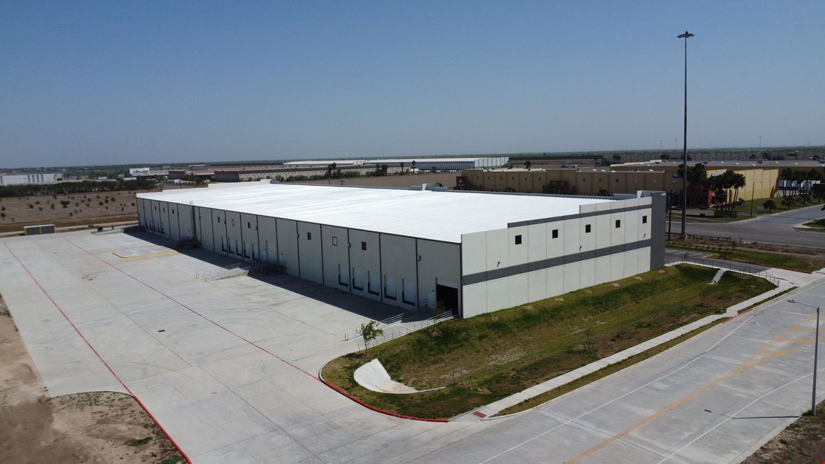 890 E. Military Highway / 35.8 Acres