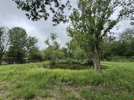 3552 S State Highway 19 - 5 AC in Emory for Investor or Owner/User