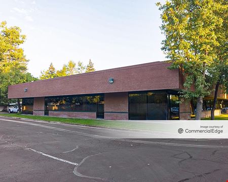 Office space for Rent at Herndon Business Park in Fresno