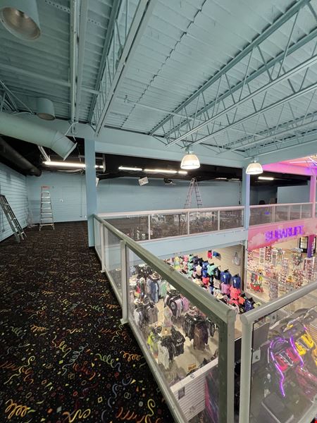 Mezzanine Retail Space