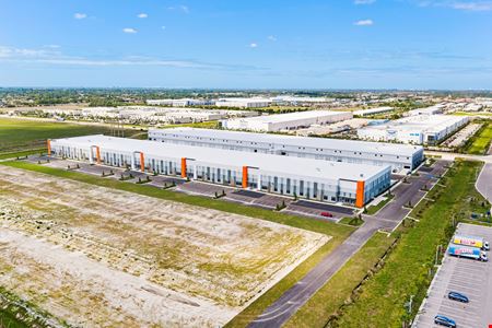 Industrial space for Rent at Oriole Logistics Center in Fort Myers