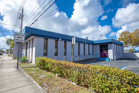 Premier Standalone Office/Retail Opportunity