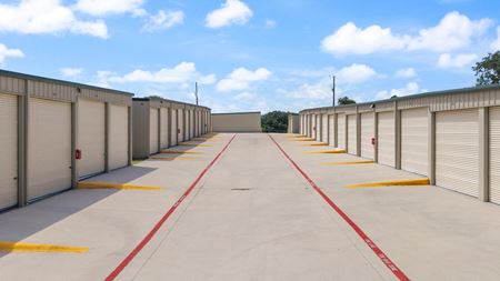 Other space for Rent at AUSTIN LAKESIDE BOAT & RV STORAGE in SPICEWOOD
