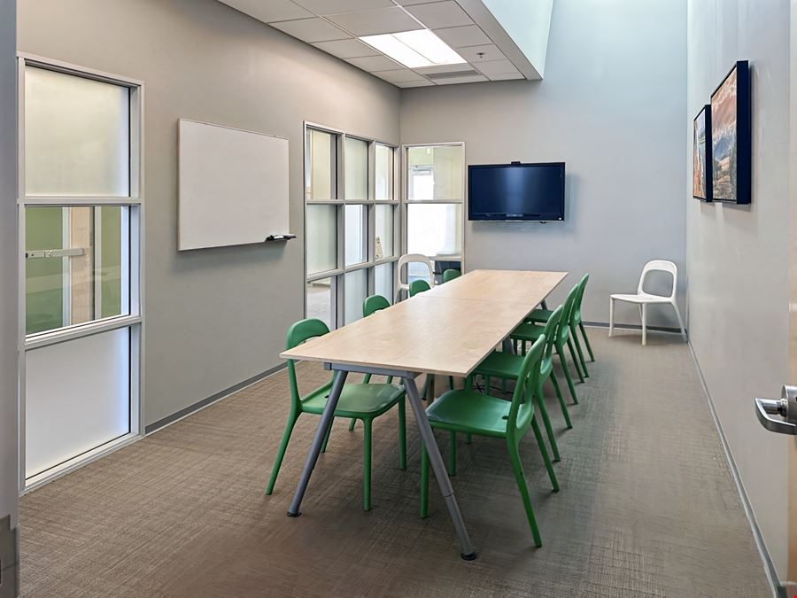 Regus - Meridian - W Overland Road