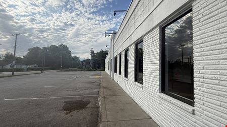 2456 E Magnolia