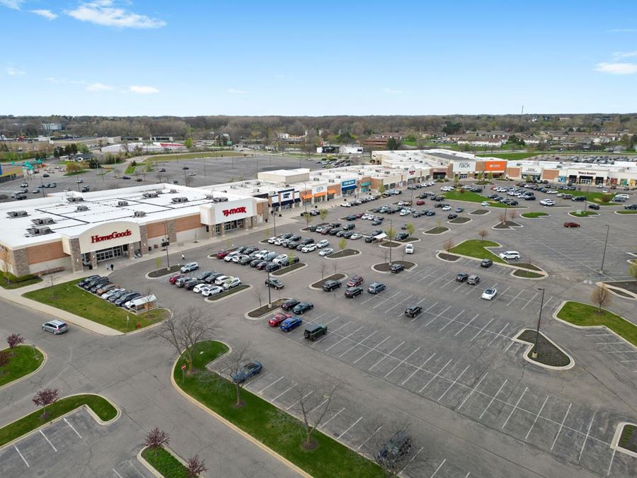 Shops at Centerpoint