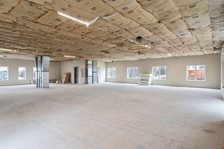 Retail space for lease with 31,000 VPD Visibility