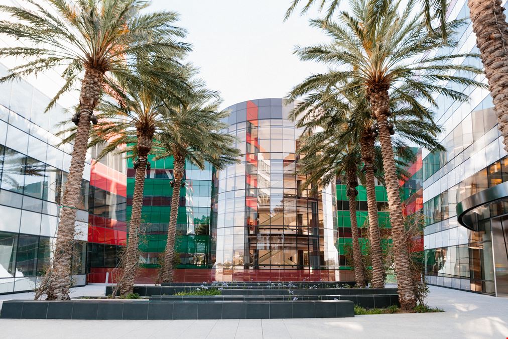 WeWork - Pacific Design Center - Red Building