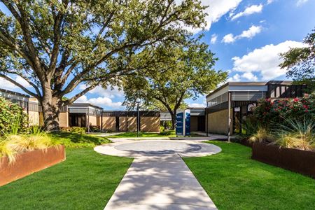 Office space for Rent at Twelve Oaks Professional Center in Austin
