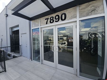 Doral Decor District Showroom Warehouse