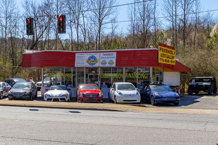 Retail space for Sale at Friendly Auto Gallery in Cumming