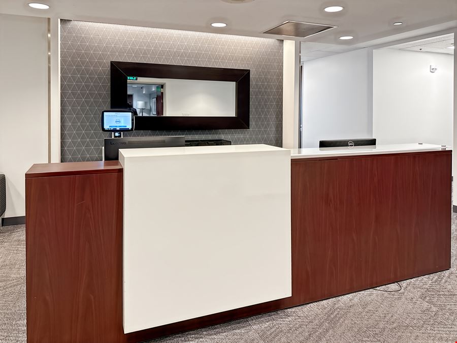Regus - Redwood City - Twin Dolphin Drive