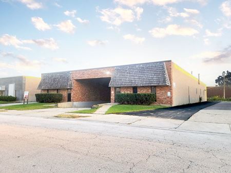 Industrial space for Sale at 1535-1555 Brummel Avenue in Elk Grove Village