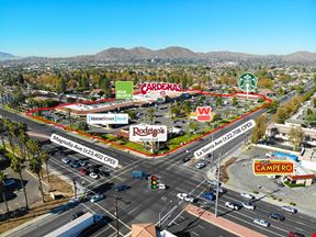 La Sierra Plaza