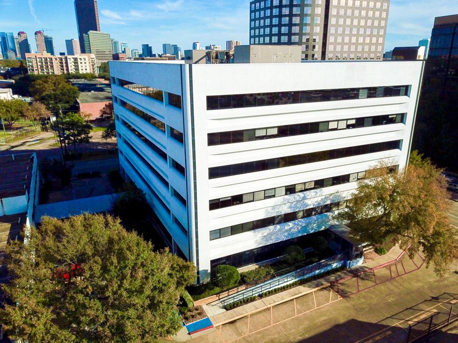 Avalon Suites - Galleria 5850 San Felipe Street